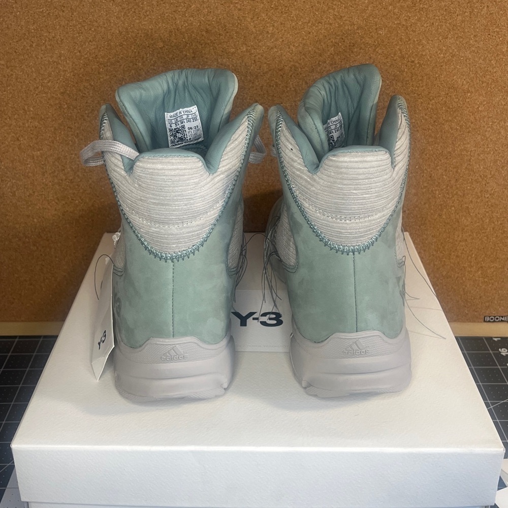 Adidas Y-3
GSG9
Brand new - Picture 8 of 11